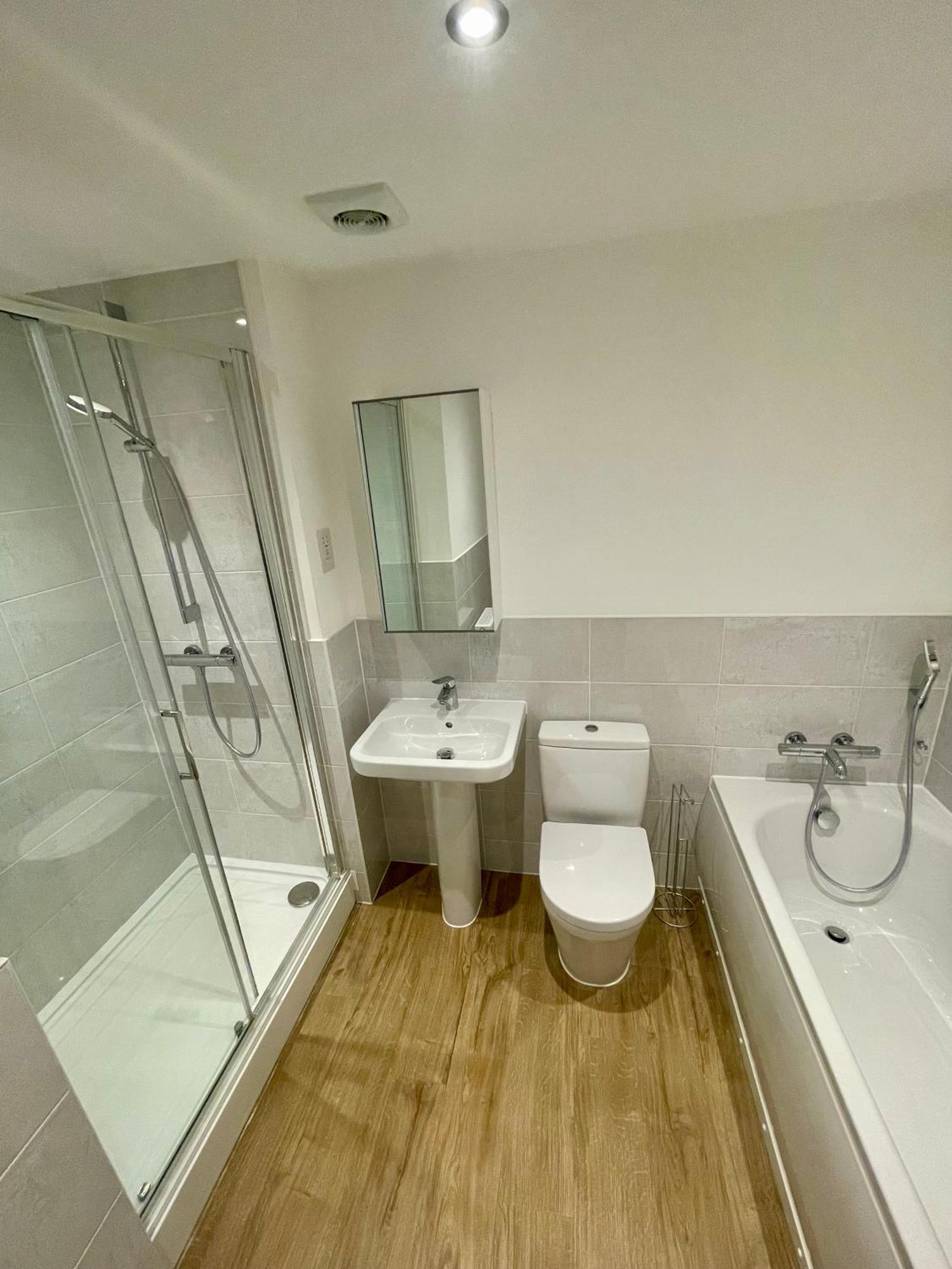 3-Bedroom Luxury Stay With Free Parking Маркет-Харборо Экстерьер фото